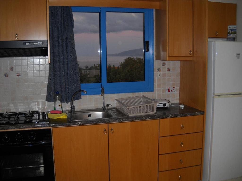 Socrates Apartments Polis Exterior photo